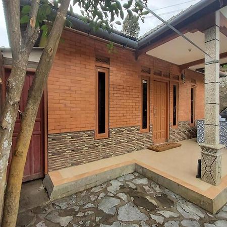 Villa Zoya 2 Pondok Cipaseban Luaran gambar