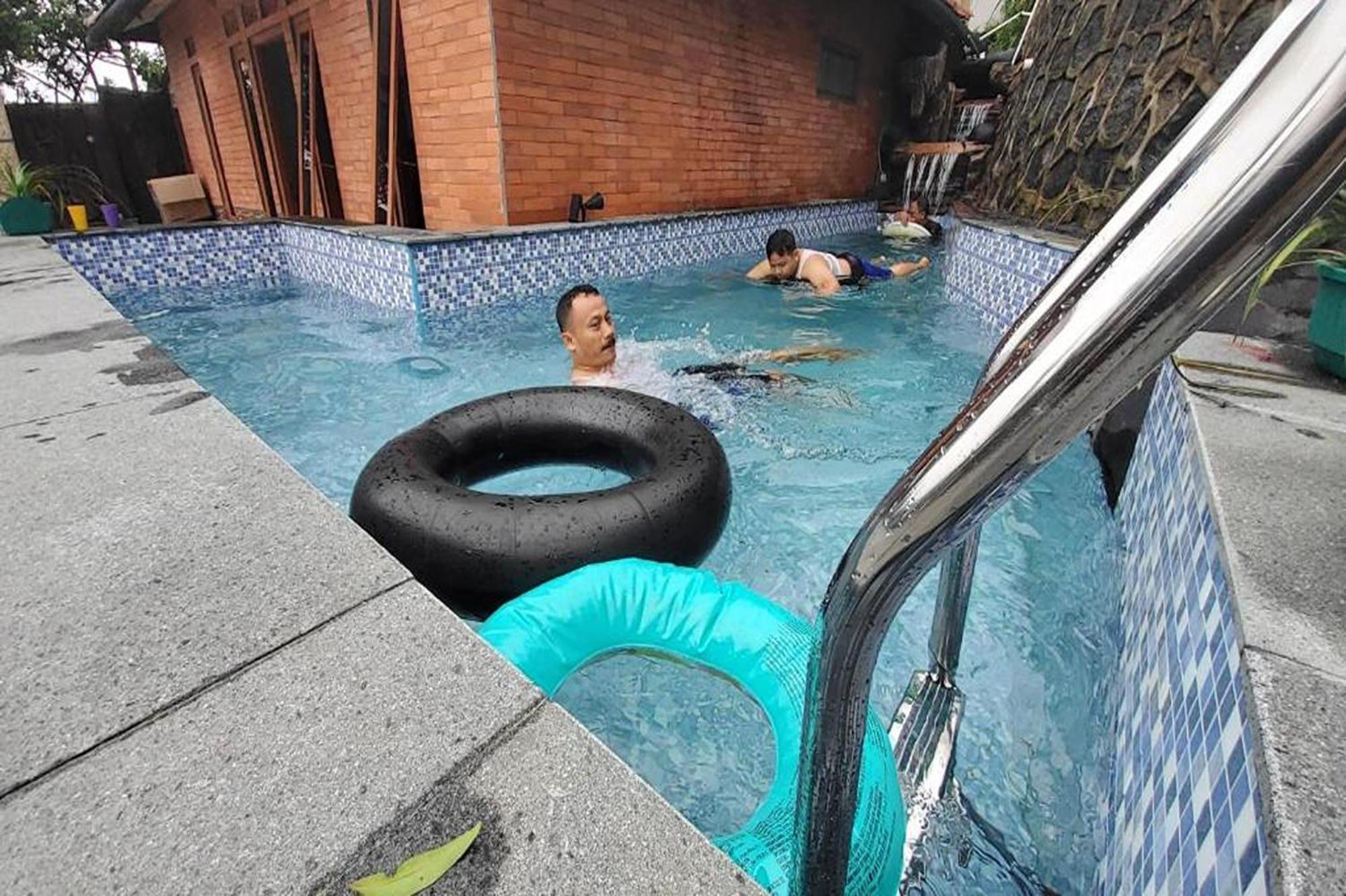 Villa Zoya 2 Pondok Cipaseban Luaran gambar